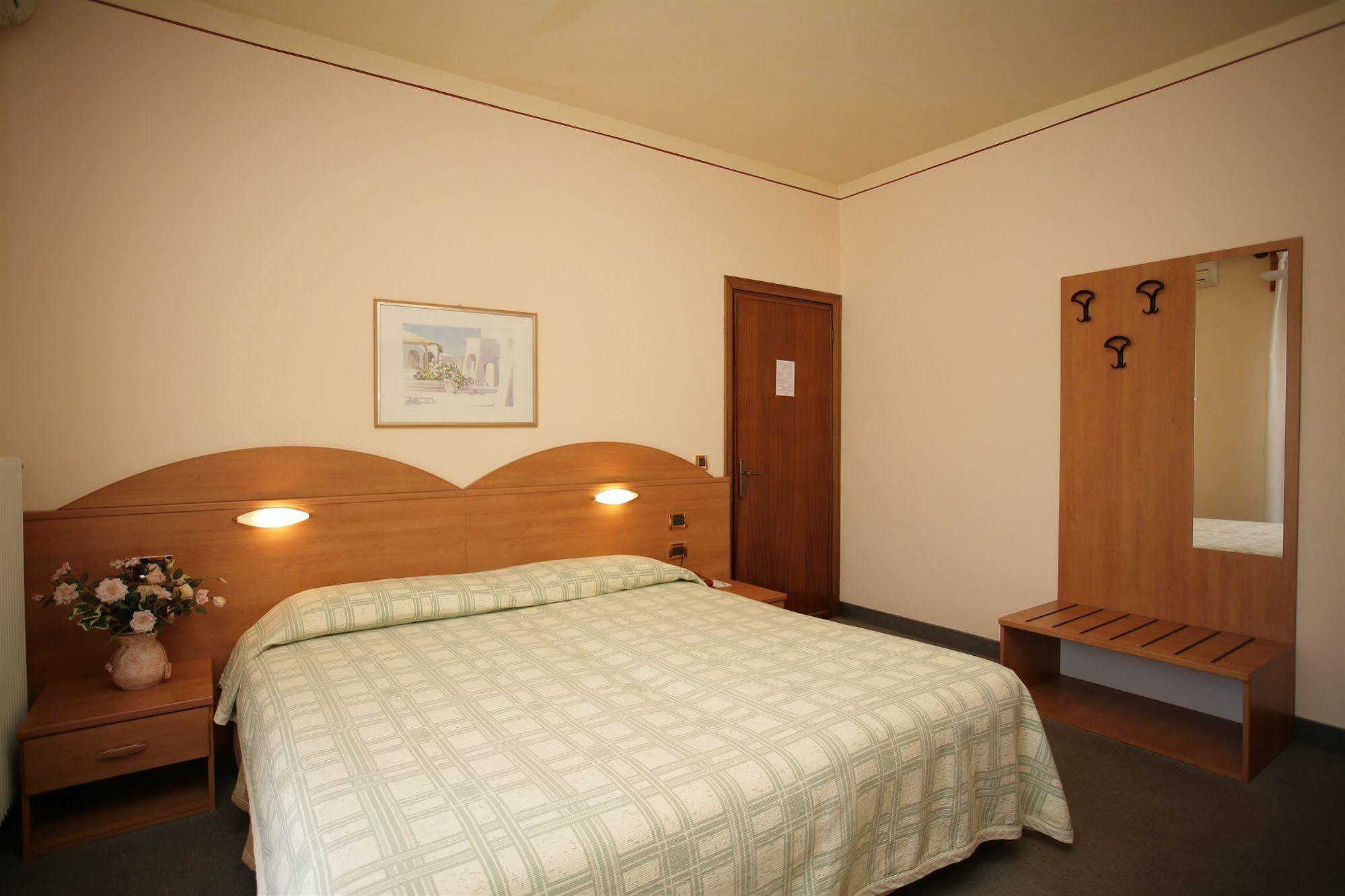 Hotel Ezzelino San Zenone Zewnętrze zdjęcie